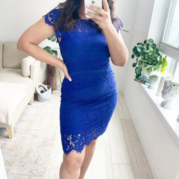 Women's Blue Floral Lace Bodycon Dress Size Small - Picture 1 of 7